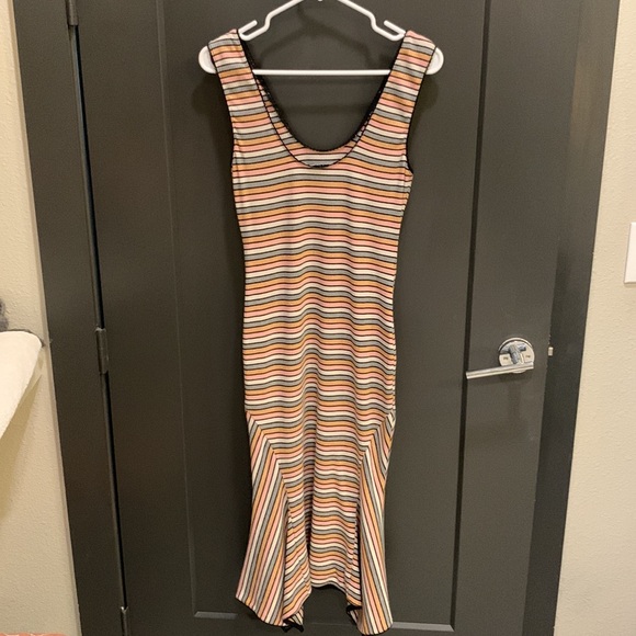 Elliatt midi dress - Picture 4 of 4